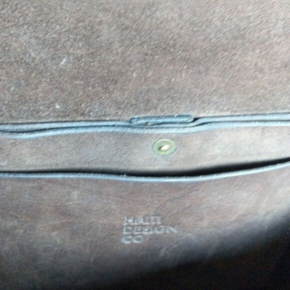 Haiti Design Co -Juliet Messenger Bag - Picture 10 of 14